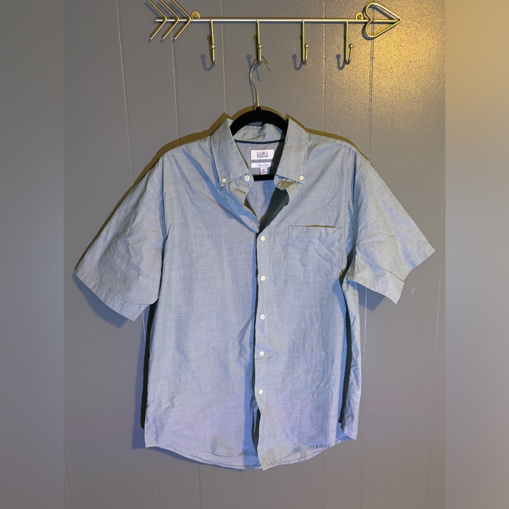 Croft & Barrow - Men’s Short Sleeve Blue Button Up - M